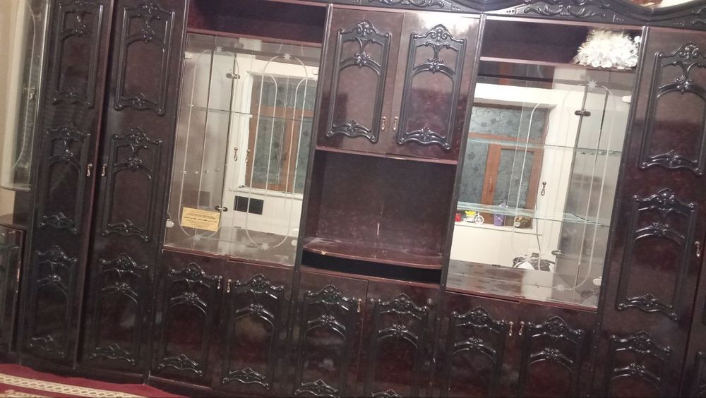 Stenka mebil sotiladi