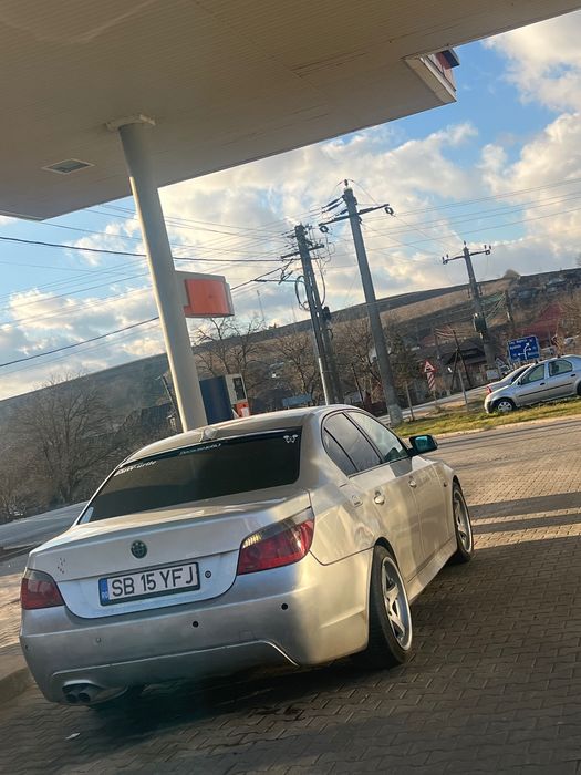 Vând schimb BMW e60 2.5 automat