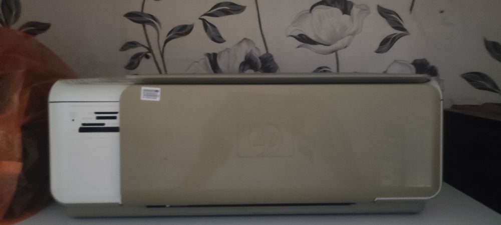 Продам принтер HP