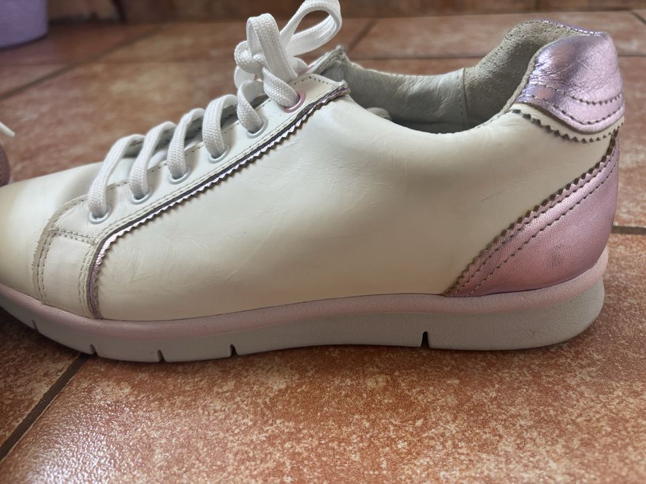 Обувки естествена кожа