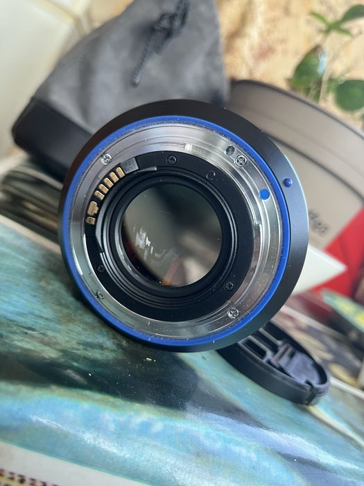 Obiectiv EF Canon: 50mm f1.4 manual, Carl Zeiss Milvus. Nefolosit!