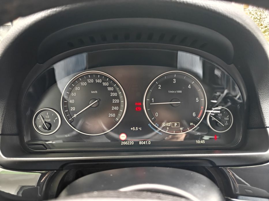 BMW Seria 5 520d xDrive Touring At.