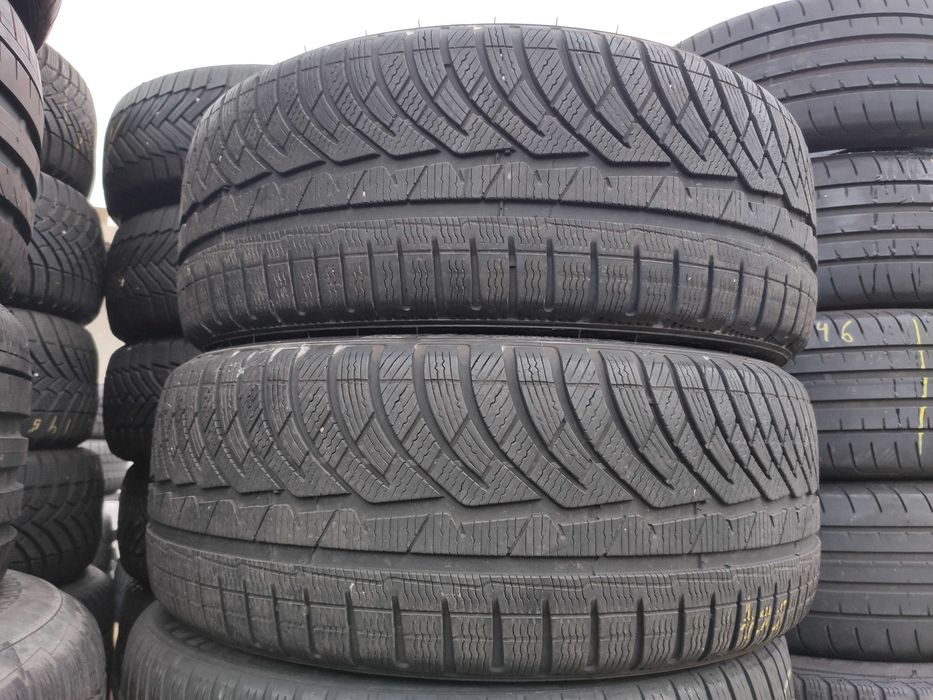 2бр Зимни гуми 225 45 18 - Michelin Runflat