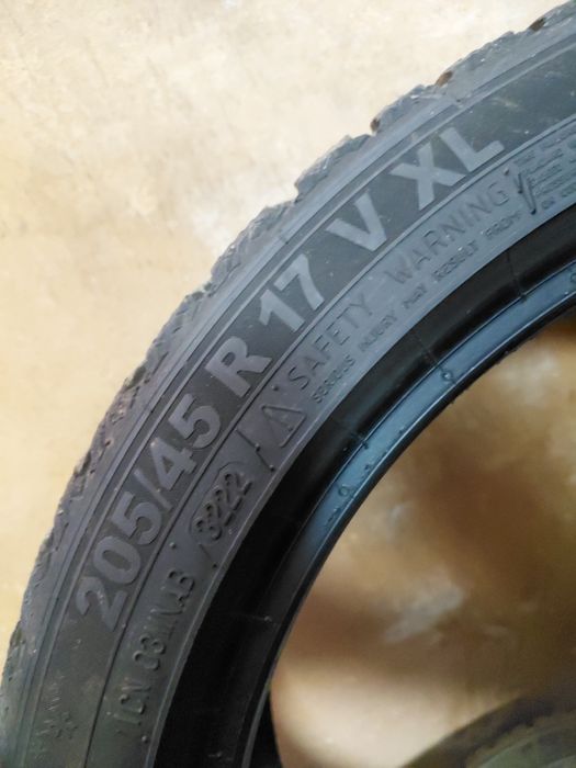 205/45/17" Semperit 4бр.гуми.