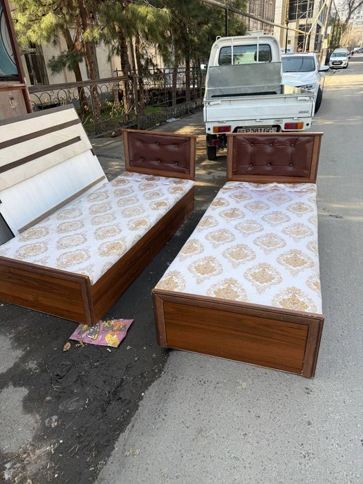 Продам односпальни кровать