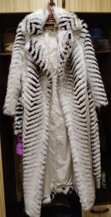 Эко шуба продам.