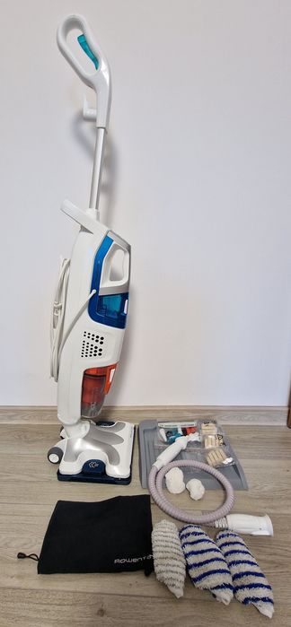 Aspirator vertical cu abur rowenta clean&steam