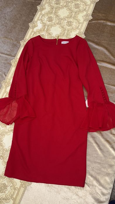 Calvin Klein Платье