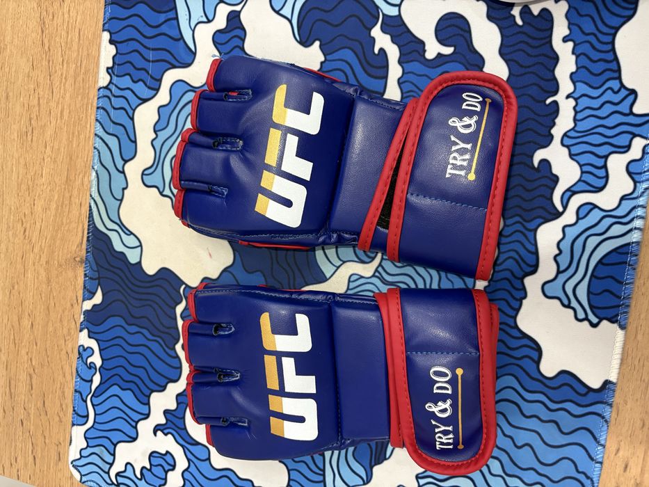 Перчатки UFC