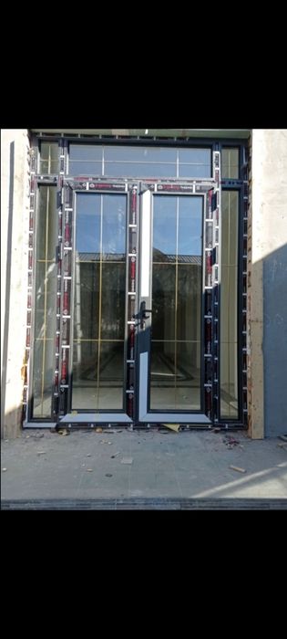 Установка 100 минг дверей и окна аква МДФ..