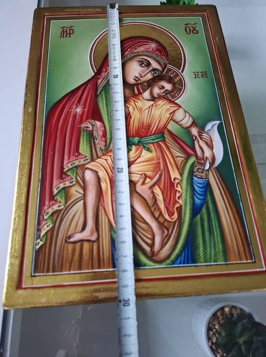 Икона, рисувана върху дърво