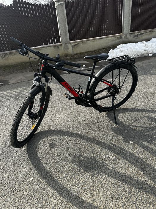 Vând bicicletă ca nouă foarte putin folosita