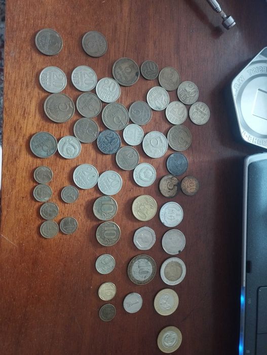 Монеты разного формата