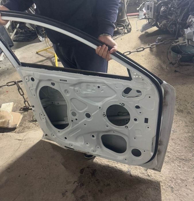 Changan UNI-V дверь