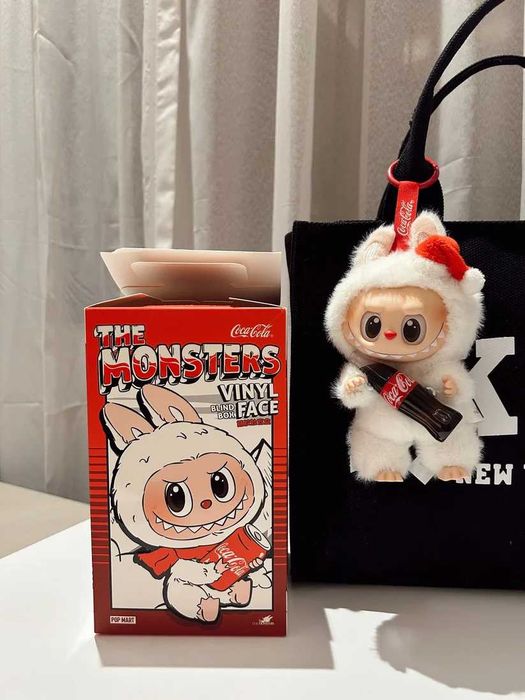 Labubu Coca Cola, Лабубу Кола Кола The Monsters Лабубу Ключодържател