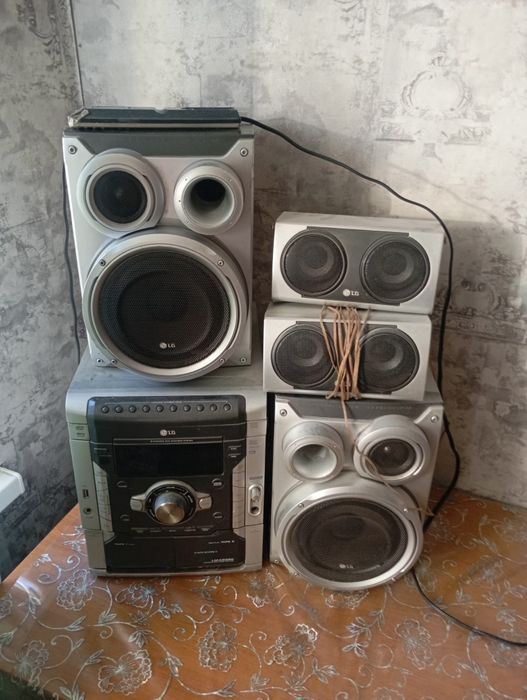 Музыкальный центр