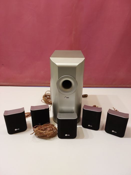Sistem audio 5.1 de la LG. Perfect funcțional.