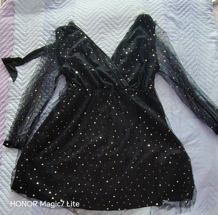 Черна рокля с дълг ръкав