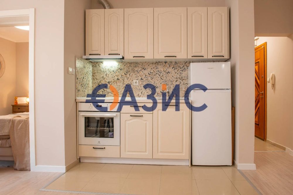 Продава се Двустаен апартамент в к.к. Слънчев бряг - 65 кв.м за 1285 €/кв.м - Снимка #9