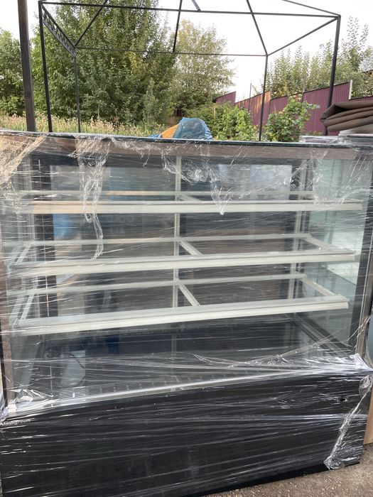 Холодильник витринный