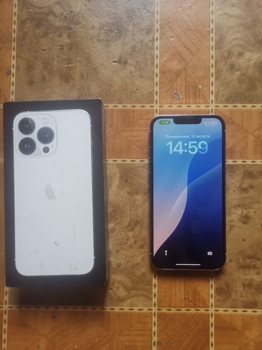IPhone 13 Pro 512 Gb Silver (LL/A) идеал, без ремонта, полный комплект
