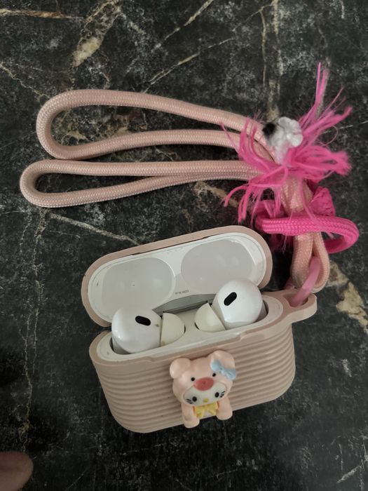 AirPods,кортой_2