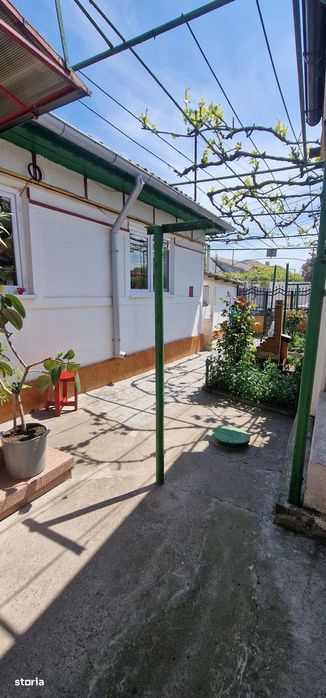 Casa 3 camere constructie la sol zona Lac.