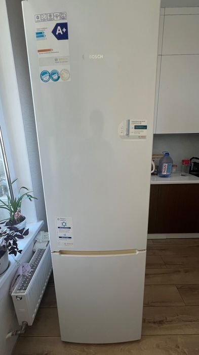 Холодильник  Bosch