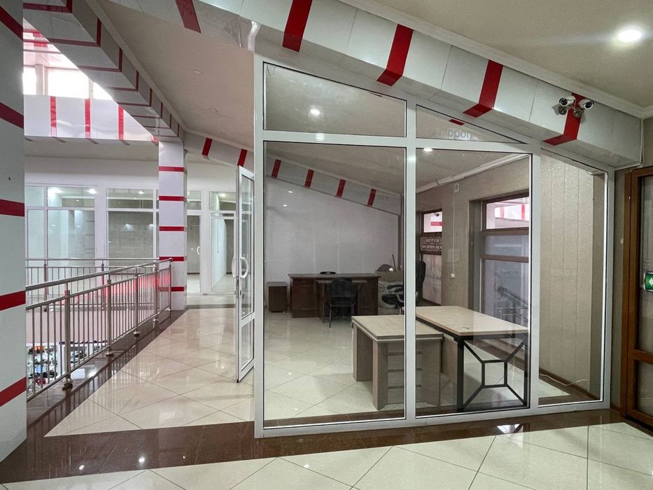 Офис учун бўш хоналар ижарага берилади!