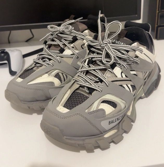 Balenciaga track led