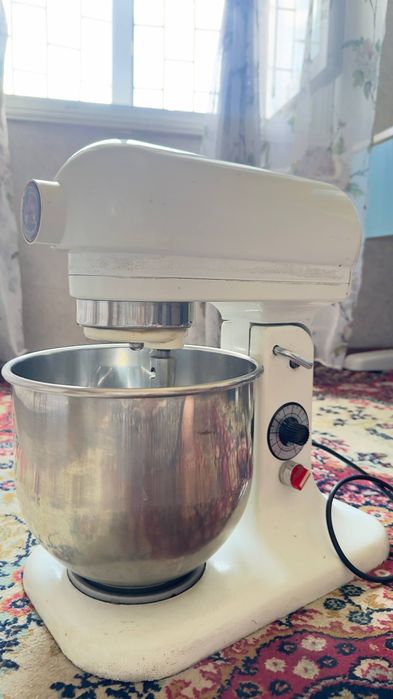 Mikser sotiladi narxi kelishiladi