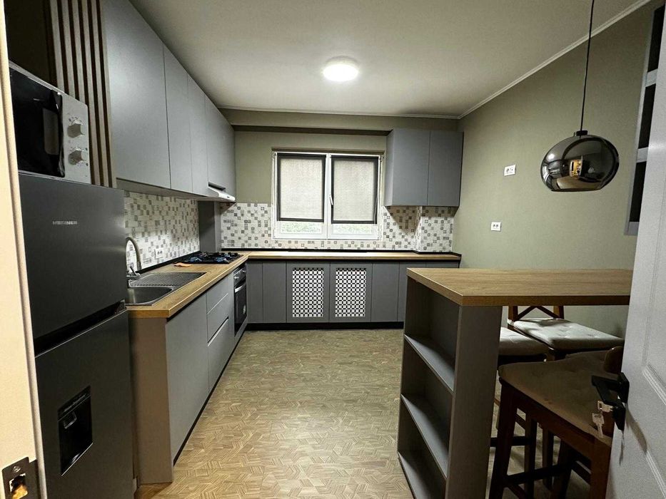 Inchiriez apartament 2 camere - Lujerului metrou