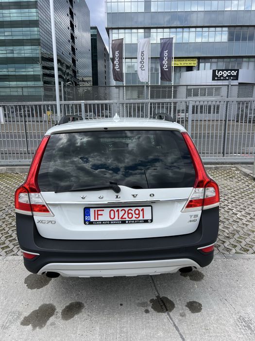 Volvo XC70 2016 2,5 L 4x4 Super car