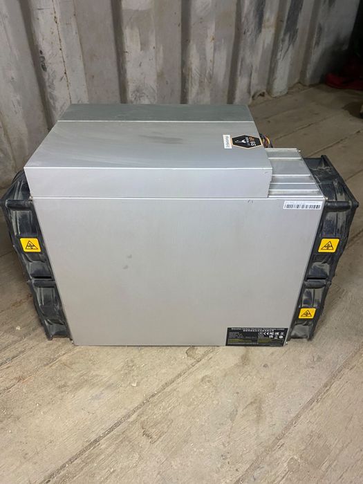 Asic Antminer S19xp 141T Майнер асик