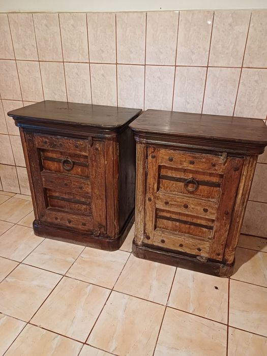 Noptiere vechi asiatice