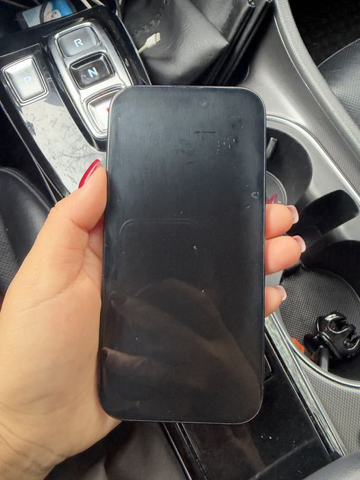 Продав Iphone 15