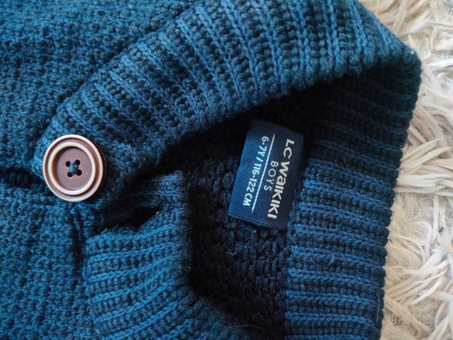 Продам кардиган для мальчика