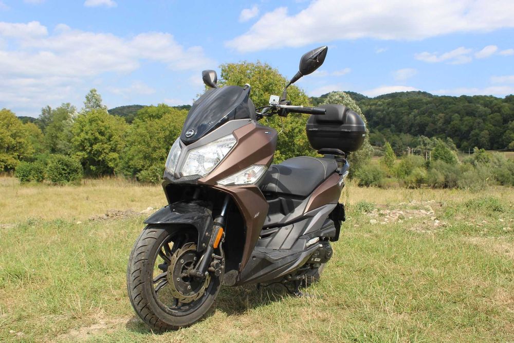 Vand Sym JET 14 stare perfecta de functionare. Nu schimb!!