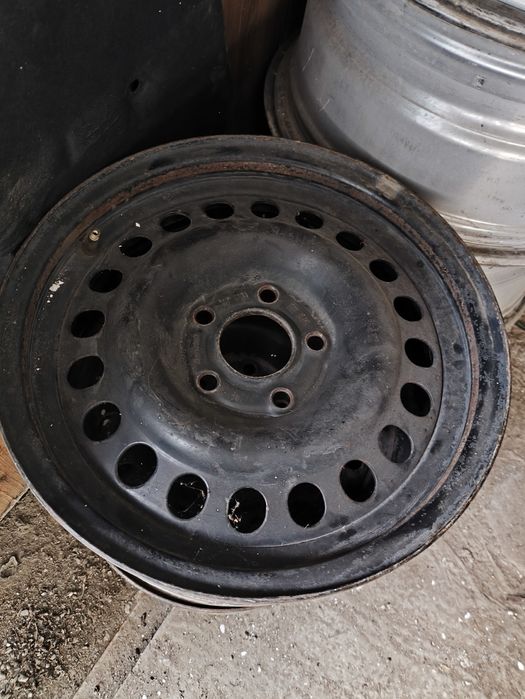 Диски р15 Опель,колпаки