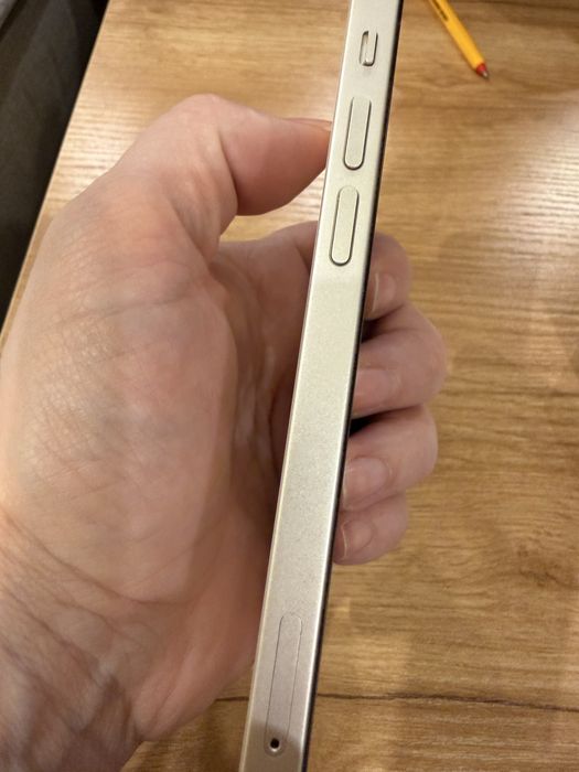 Iphone 12  White  64 GB и Iphone 13 Midnight 128 GB