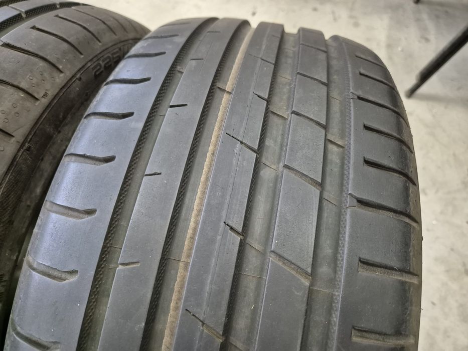 4 anvelope vara Nokian 225 40 18 ca și noi