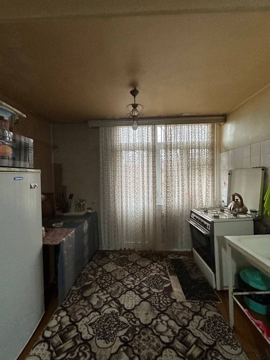 Продаётся 3х комнатная квартира на 1м этаже в 5ти этажном доме.