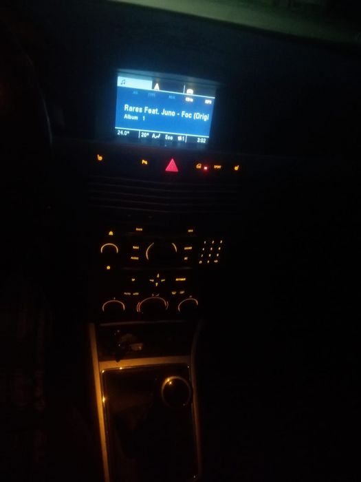 Vând Astra h benzina ,gpl