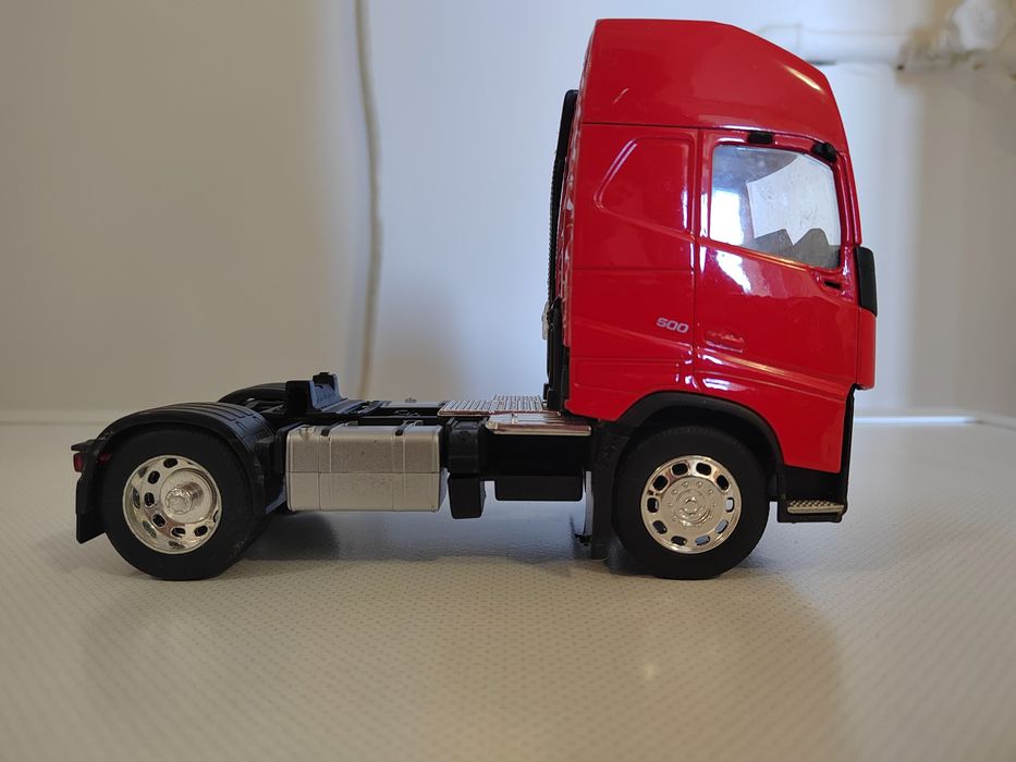 Волво мащаб 1 :24 - 12лв