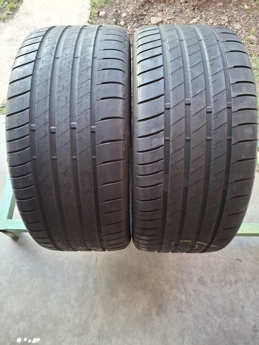 2 Anvelope  de vară 235 35 r19 Bridgestone
