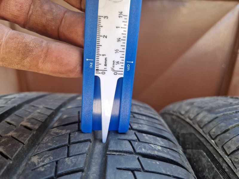 4 Nexen R20 245/45
летни гуми
DOT1623