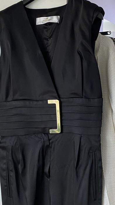 Salopeta satin Elisabetta  Franchi culoare neagra din satin!
