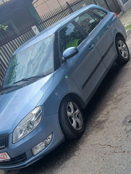SKODA Fabia 2012 — imagine 2