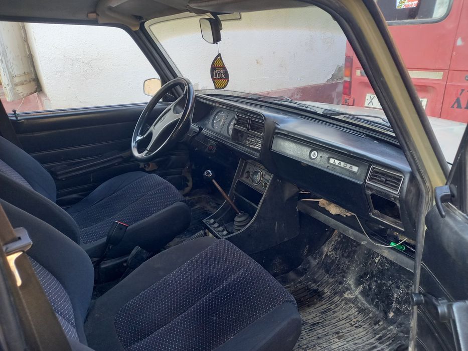 Продам авто машина 2104