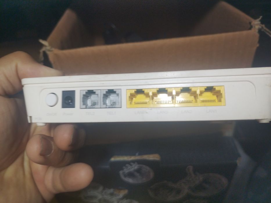 Router Huawei Echolife  HG8245H5